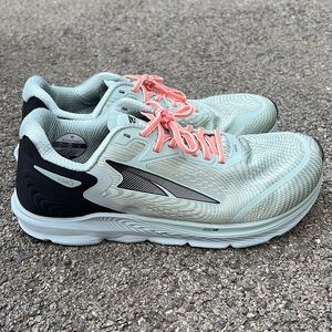 Women’s Altra Torin 5 Runnjng Shoes Size 10